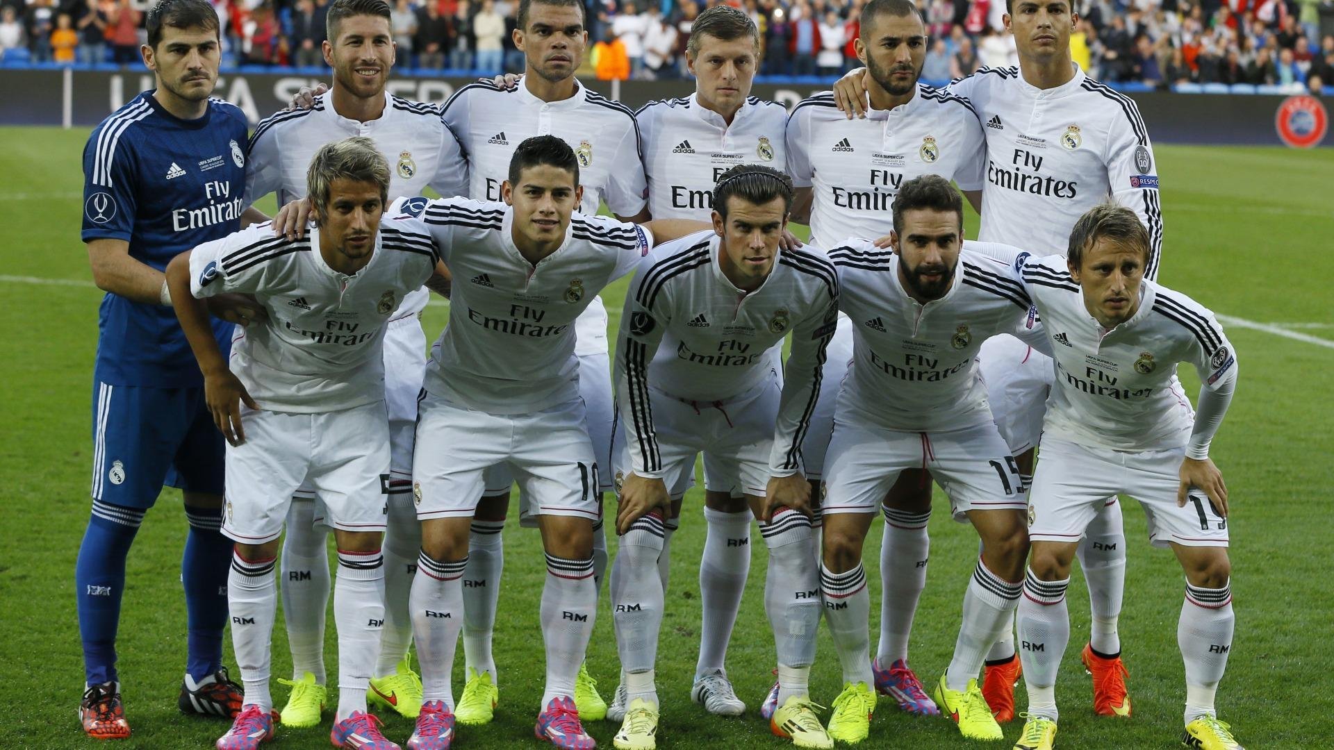 冠军球队球迷应援活动创意十足吸引媒体关注,球队冠名方案