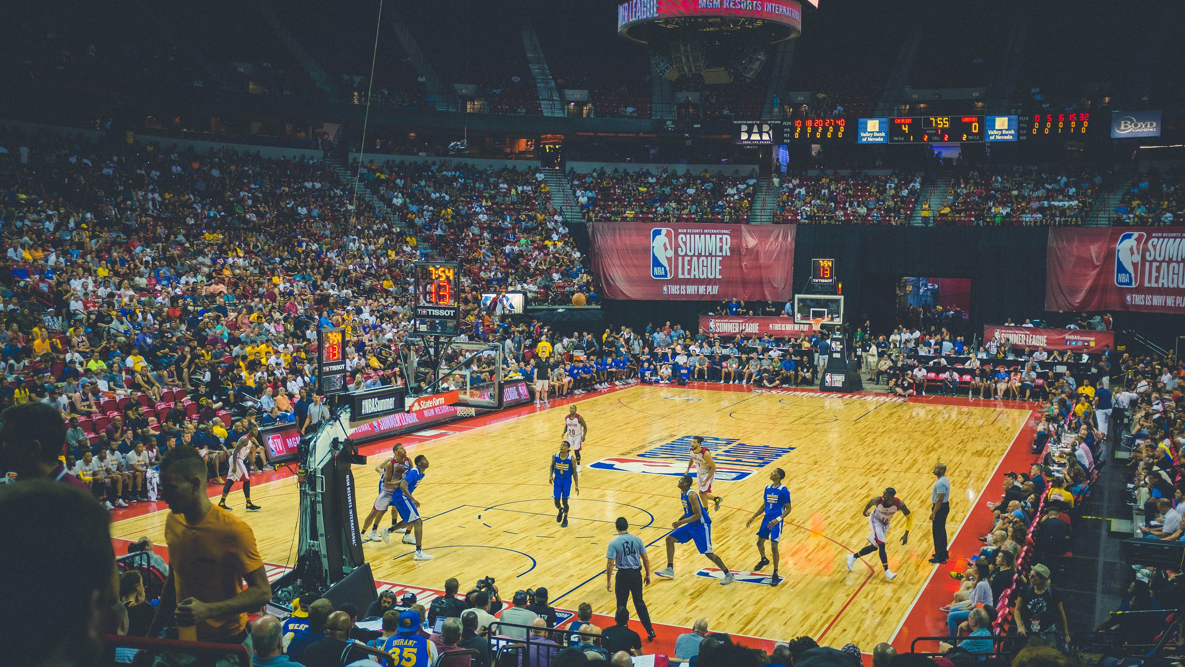 NBA最疯狂的10个比赛纪录，nba最疯狂的10个比赛纪录是多少